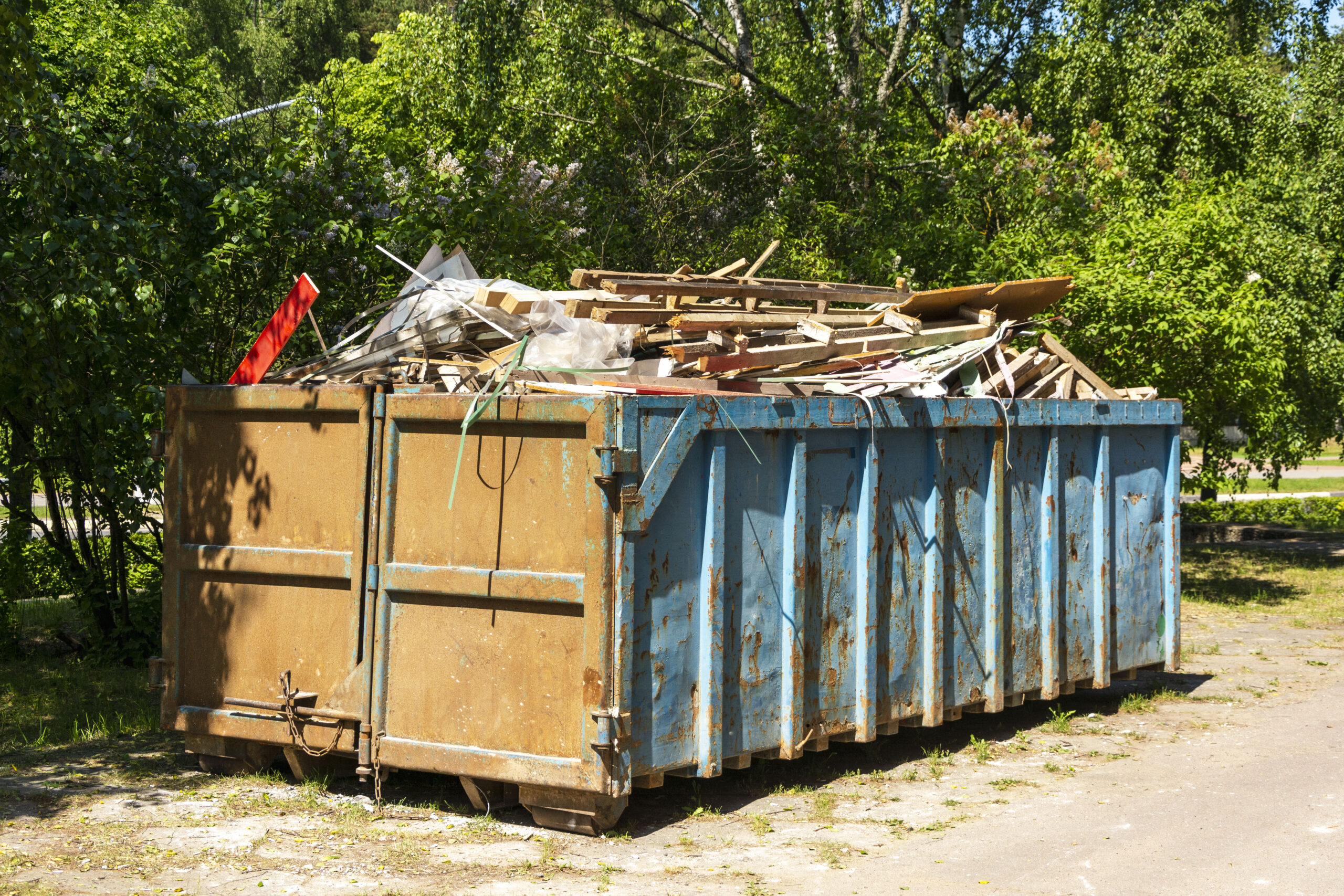 Junk Removal for Commercial Spaces 